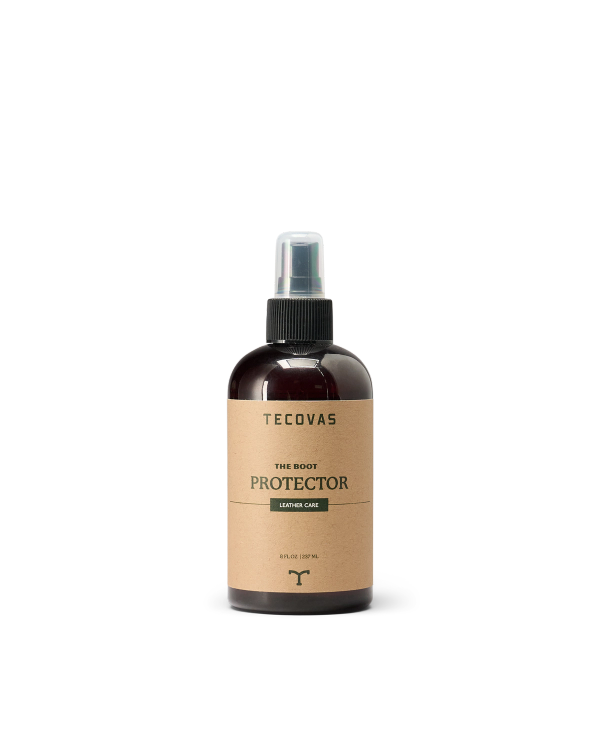 Front view of Protector Spray - NA on plain background