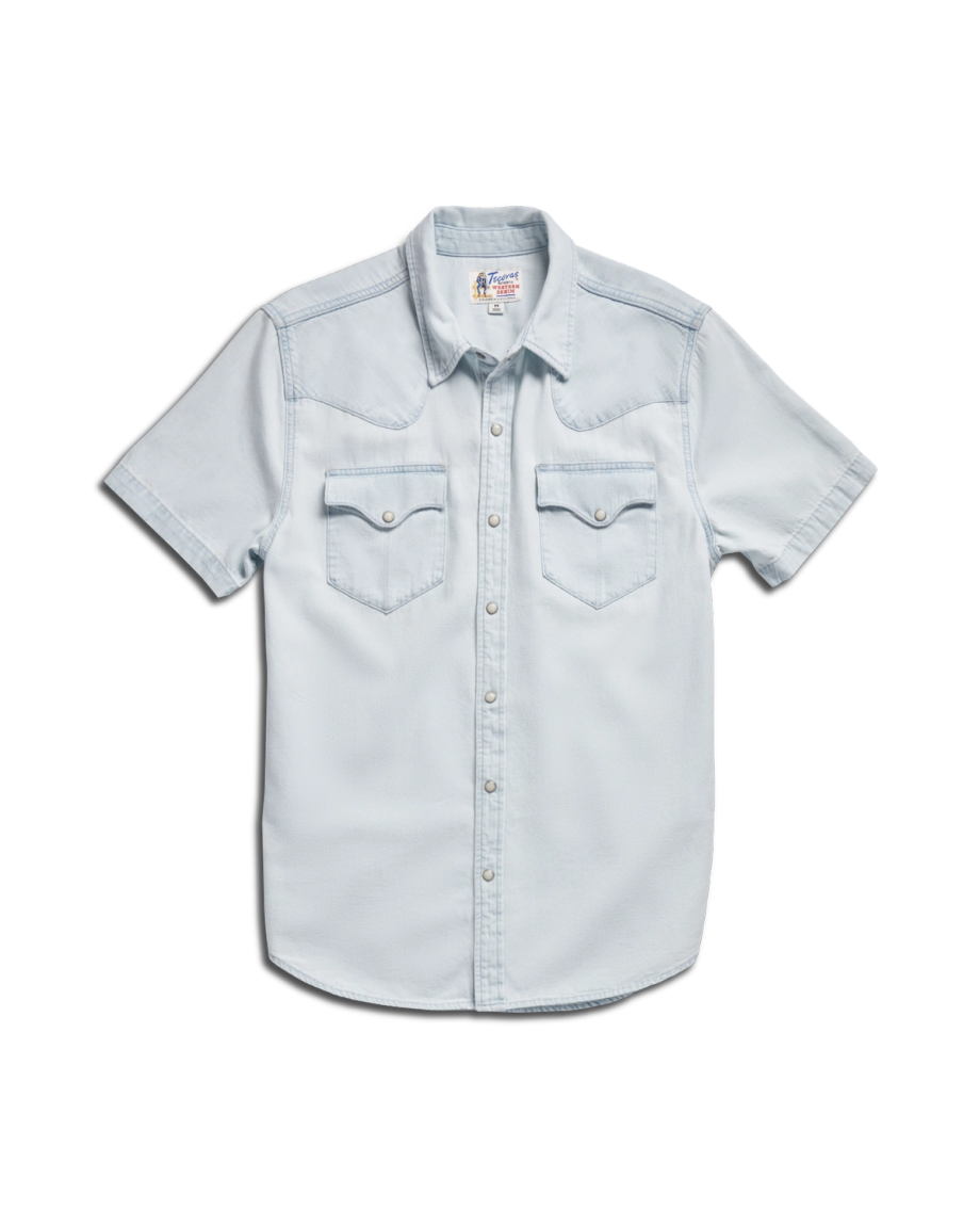 Closeup detail view of Men's Denim Short Sleeve Pearl Snap - Ultra Light