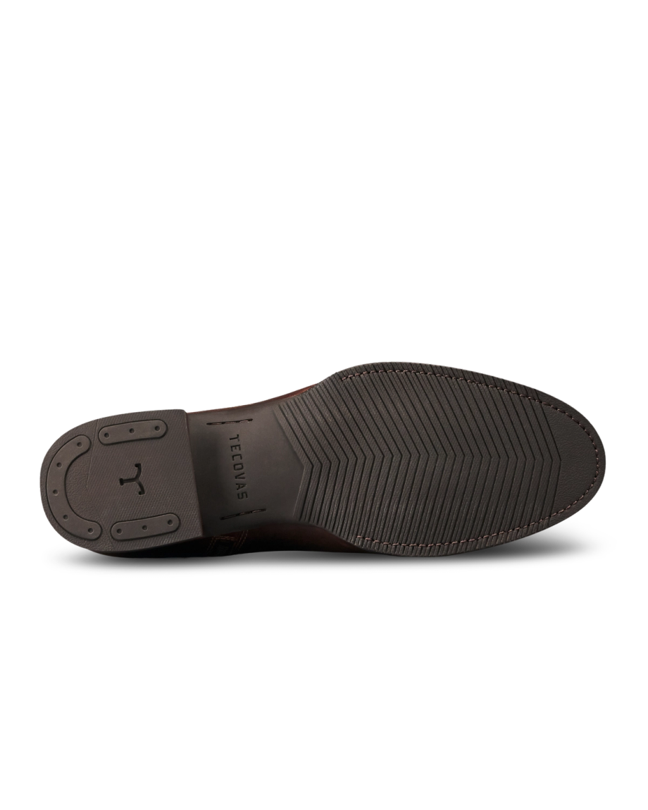 The Wayne in Maplewood Cowhide. The image shows the sole of a brown dress shoe crafted from premium cowhide, with textured grip, heel reinforcement, and the word “TECTONIS” embossed in the center.