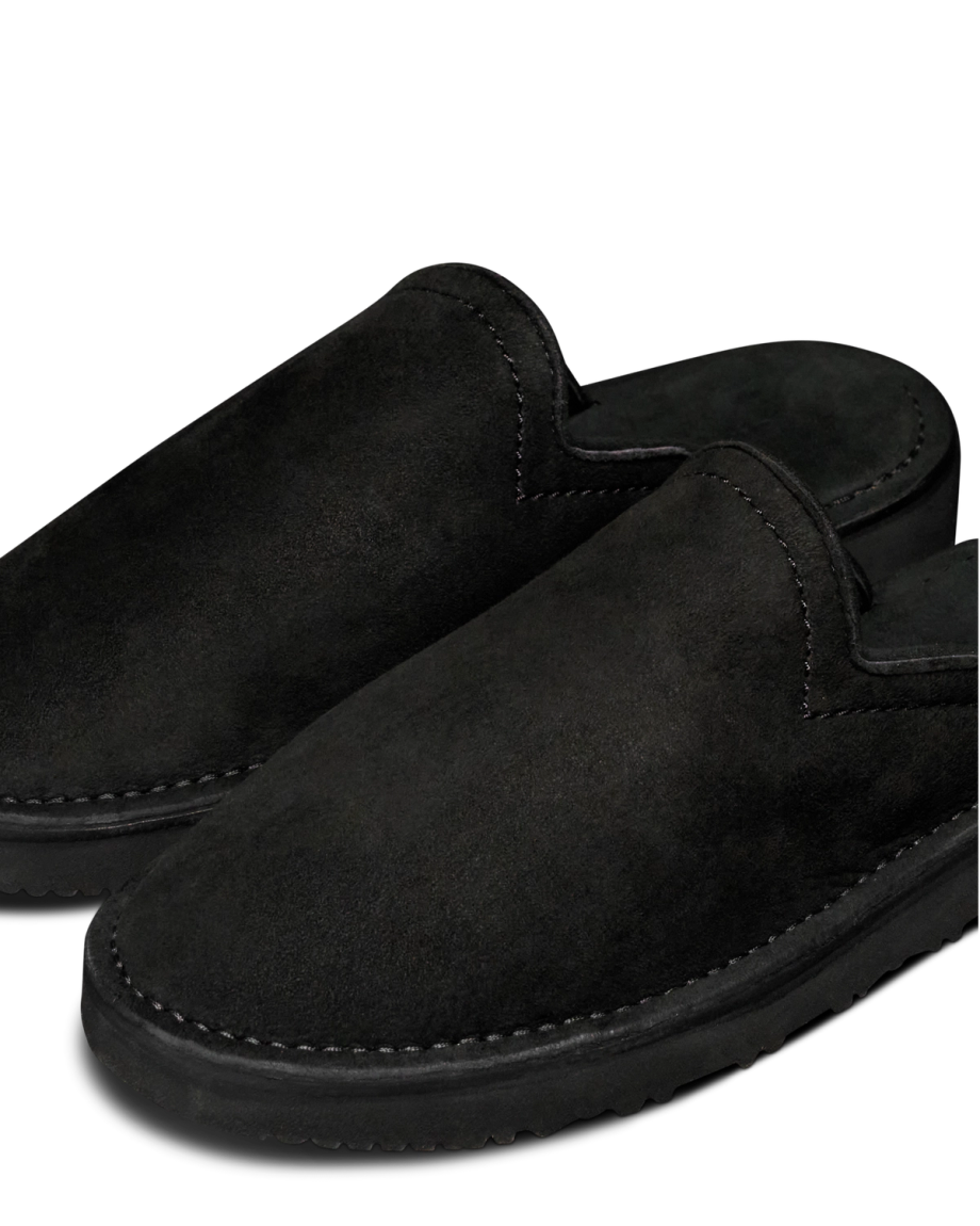 Closeup view of The Oliver - Midnight