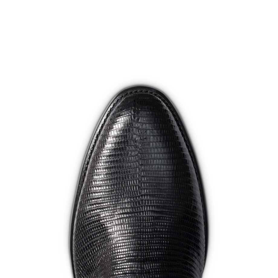 Toe view of The Nash - Midnight on plain background