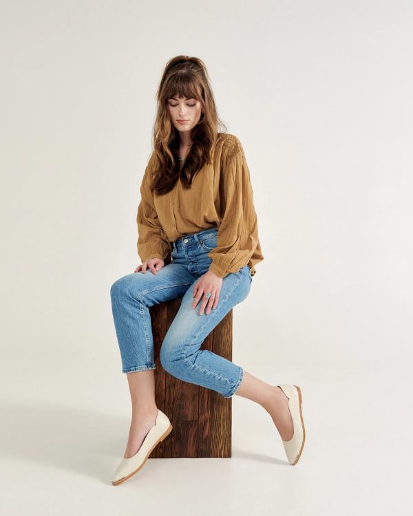 Full view of The Misty - Bone Cowhide on model