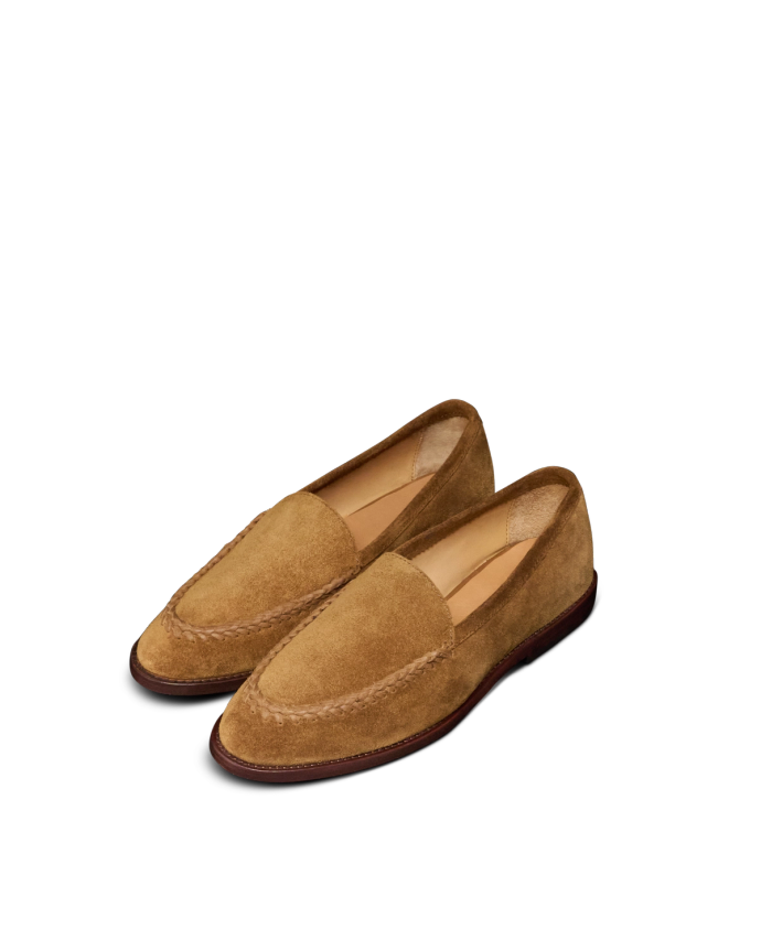 Quarterfront view of The Claire Braid - Sienna on plain background