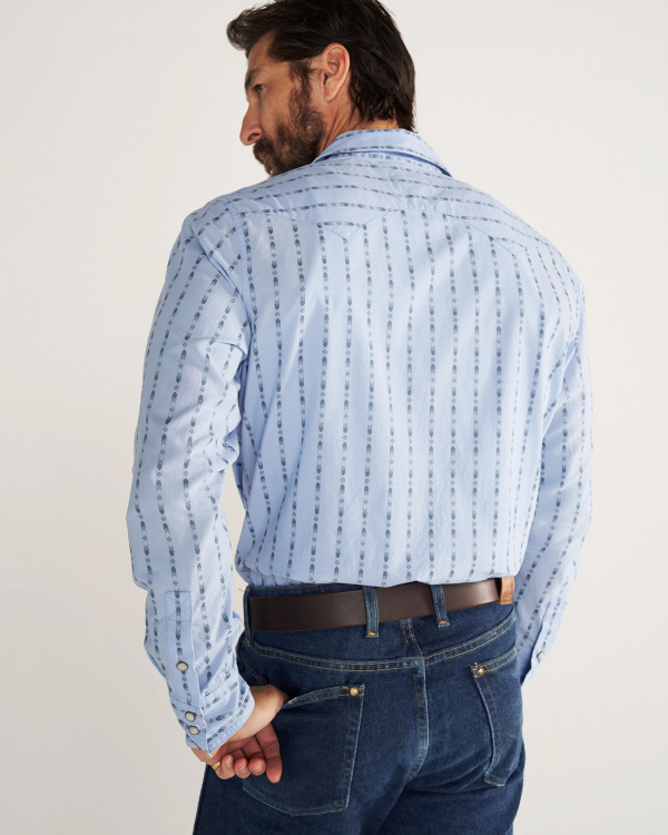 Closeup detail view of Men's Vintage Weight Pearl Snap LS - Chambray / Storm