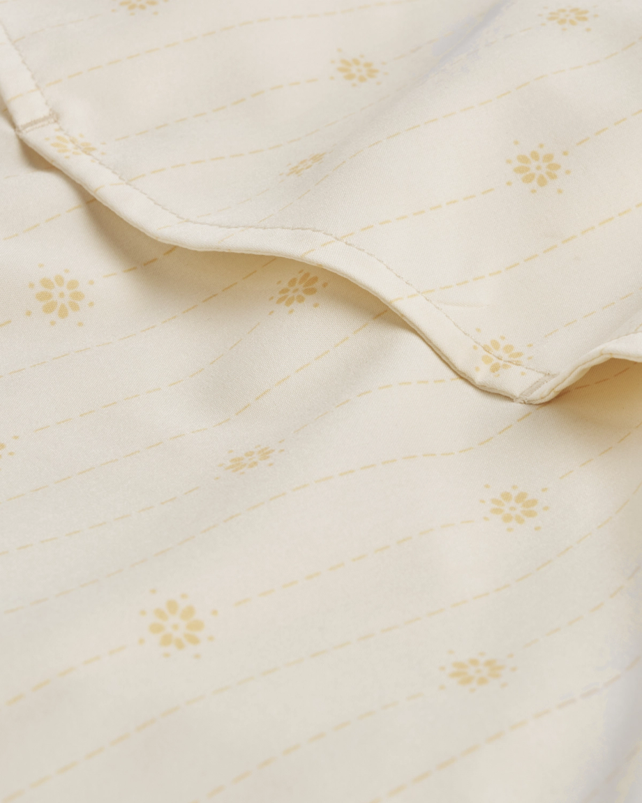 Closeup detail view of Men's Performance Western Short Sleeve Pearl Snap - Light Sand/Multi