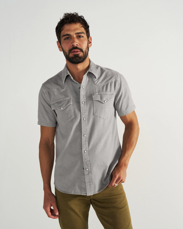 Closeup detail view of Men's Denim Short Sleeve Pearl Snap - Light Gray