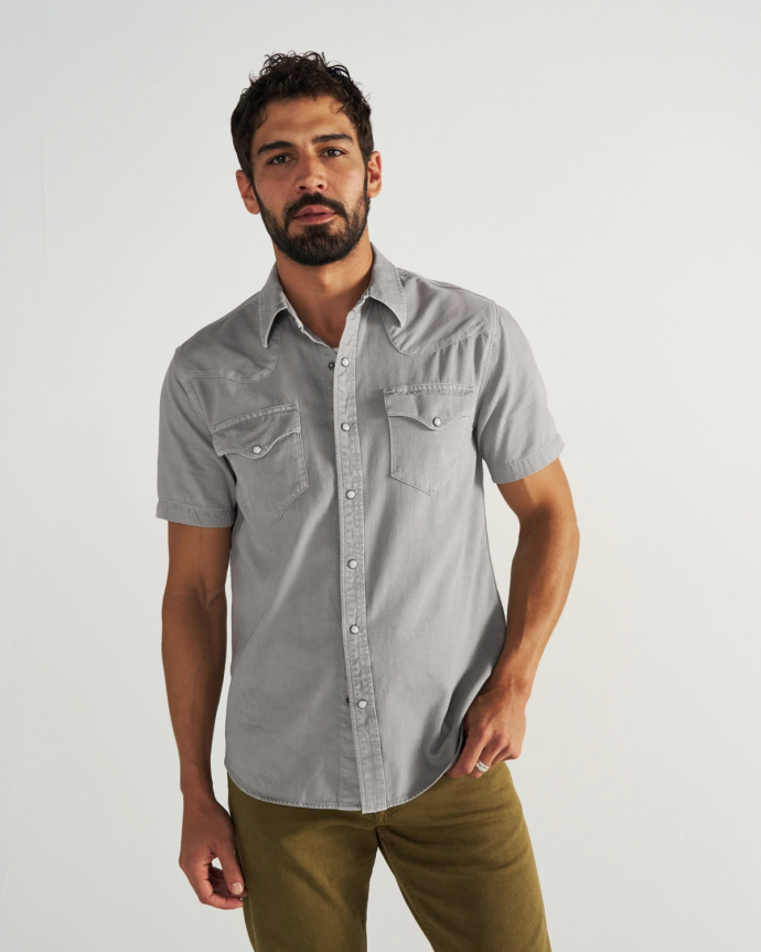 Closeup detail view of Men's Denim Short Sleeve Pearl Snap - Light Gray