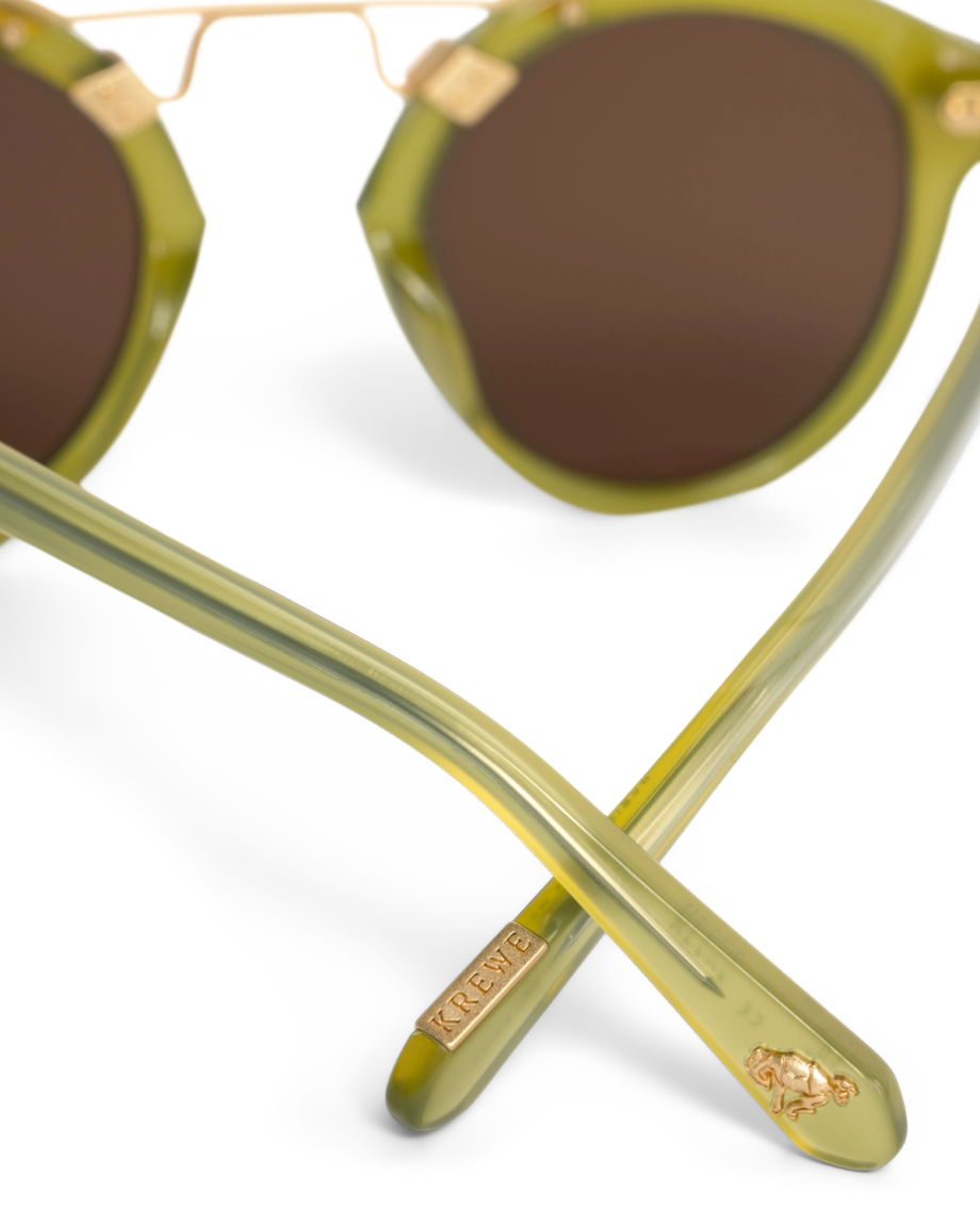 Closeup view of Tecovas x KREWE STL II - Cactus 18K