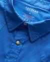 Closeup of the Men's Easywear Short Sleeve Pearl Snap in Nebulous Blue
