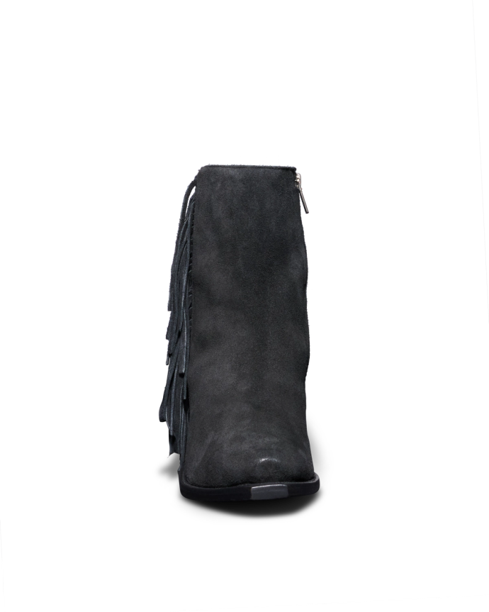 Front facing view of the Georgia boot in the color midnight. 