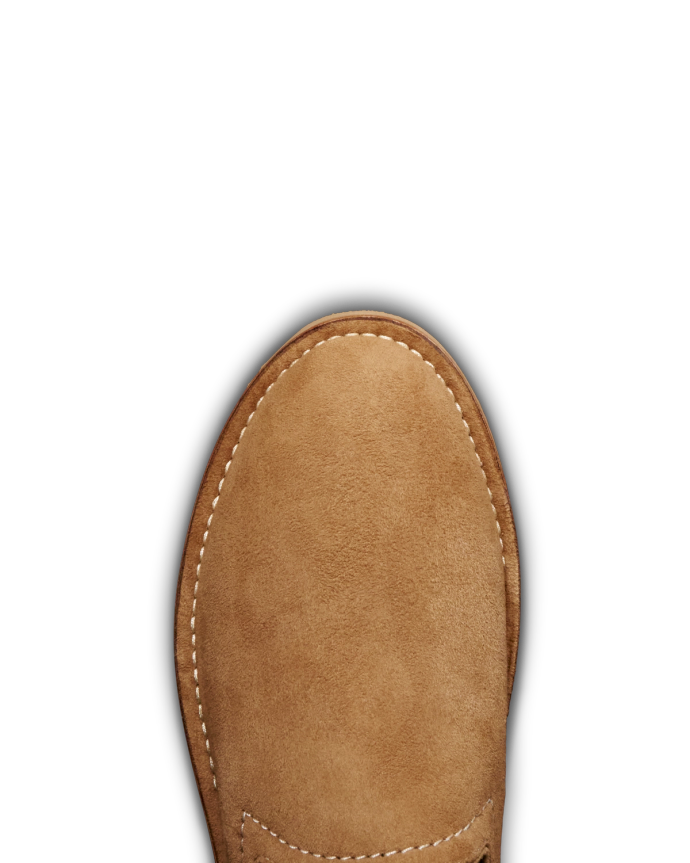 Toe view of The Oliver - Cognac on plain background