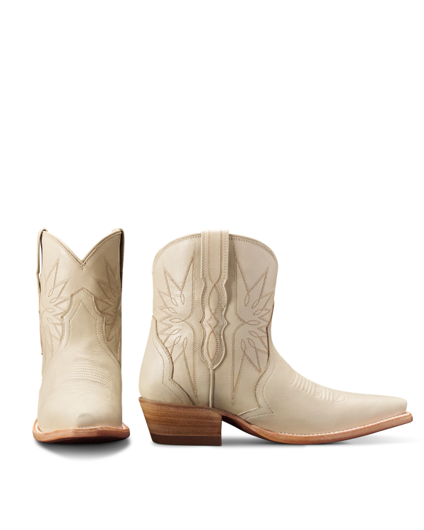 Pair view of The Lynn - Cream on plain background