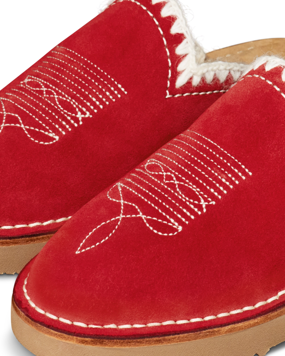 Closeup view of The Olivia - Cherry