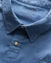 Closeup of the Men's Easywear Pearl Snap in Blue FIn