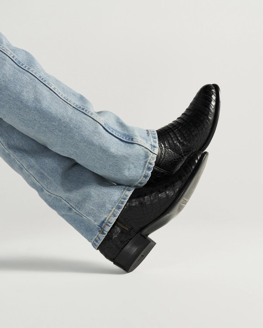 View of The Dean - Carbon Caiman