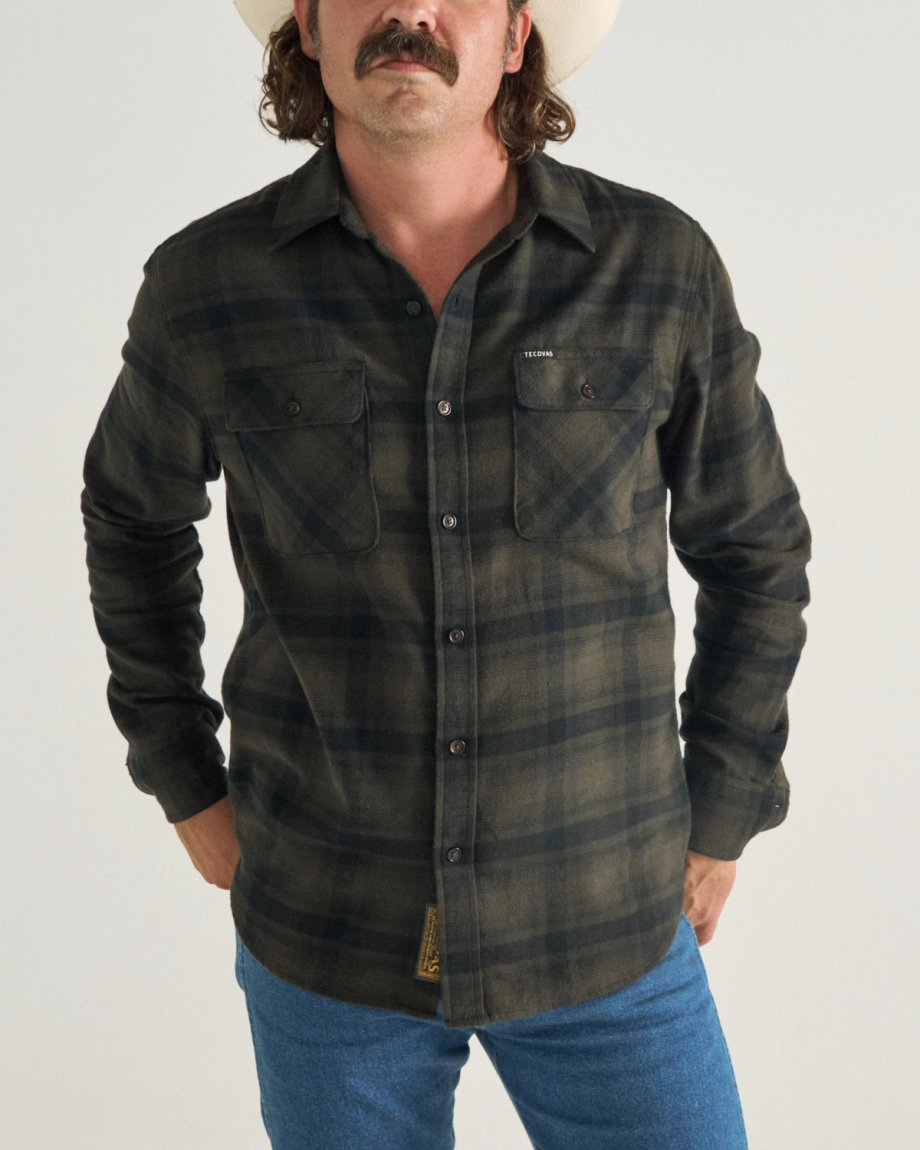 Front view of Men's Everyday Flannel LS - Black / Gray on model