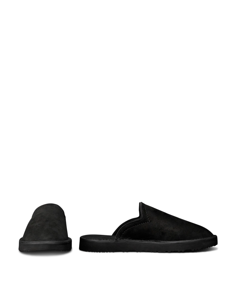 Pair view of The Oliver - Midnight on plain background