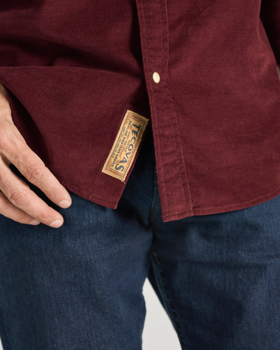 Closeup detail view of Men's Texas Weight Corduroy Pearl Snap LS - Port