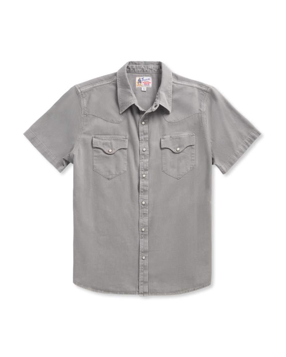 Closeup detail view of Men's Denim Short Sleeve Pearl Snap - Light Gray