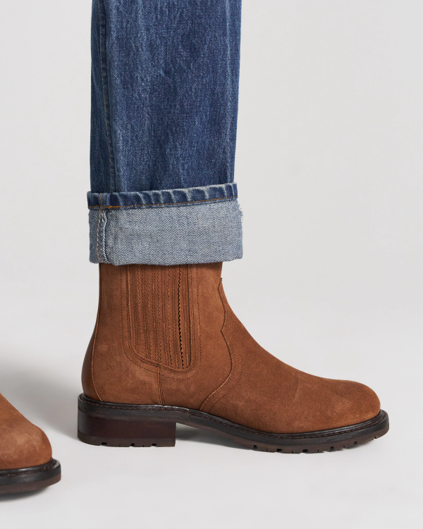 View of The Chelsea Shearling - Bourbon Suede