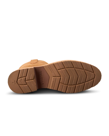 Sole view of The Rugged Roper - Cashew on plain background