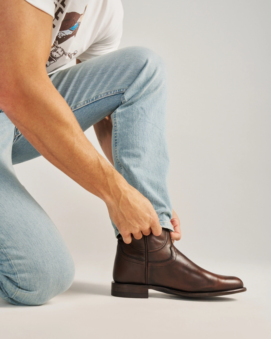 View of The Earl - Iced Tea Cowhide