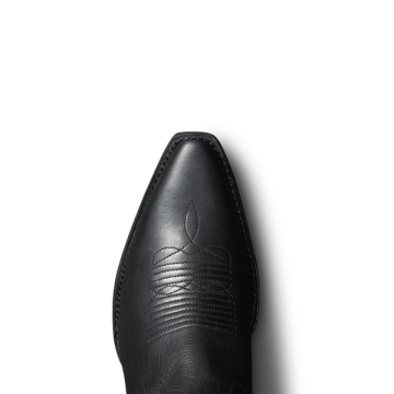 Toe view of The Annie - Midnight on plain background