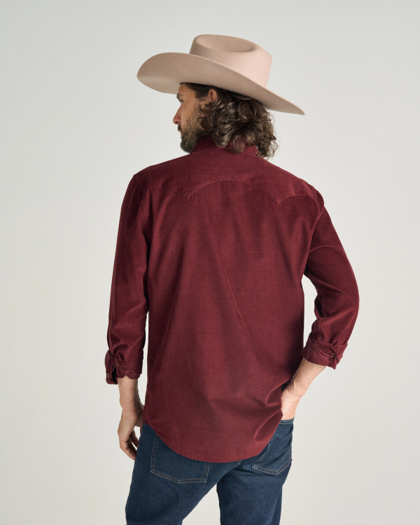 Closeup detail view of Men's Texas Weight Corduroy Pearl Snap LS - Port