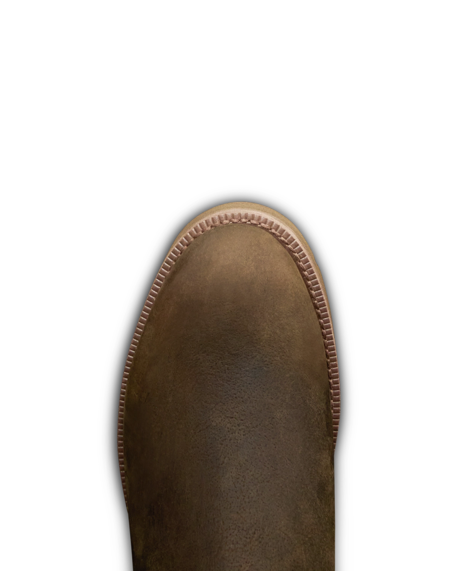Toe view of The Rugged Chelsea - Canteen Cowhide on plain background