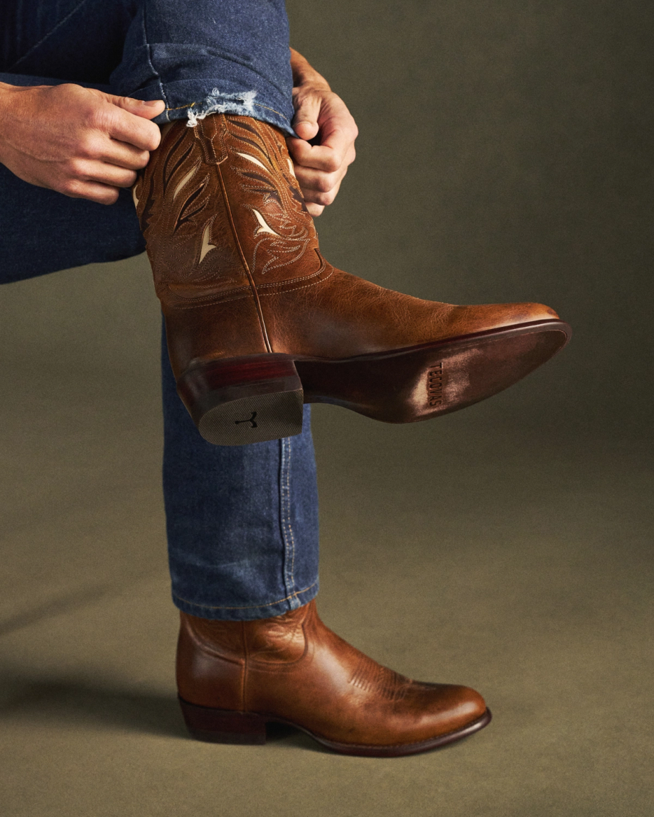 View of The Cartwright Eagle - Roasted Chestnut Deerskin