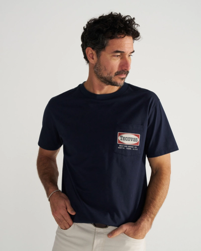 Closeup detail view of Men's Oval Tecovas Pocket T-Shirt - Navy/Red