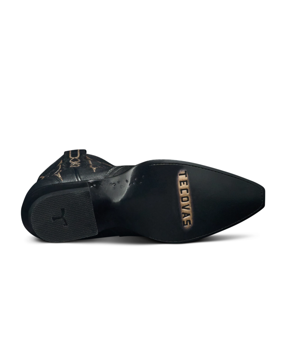 Sole view of The Lynn - Midnight Goat on plain background