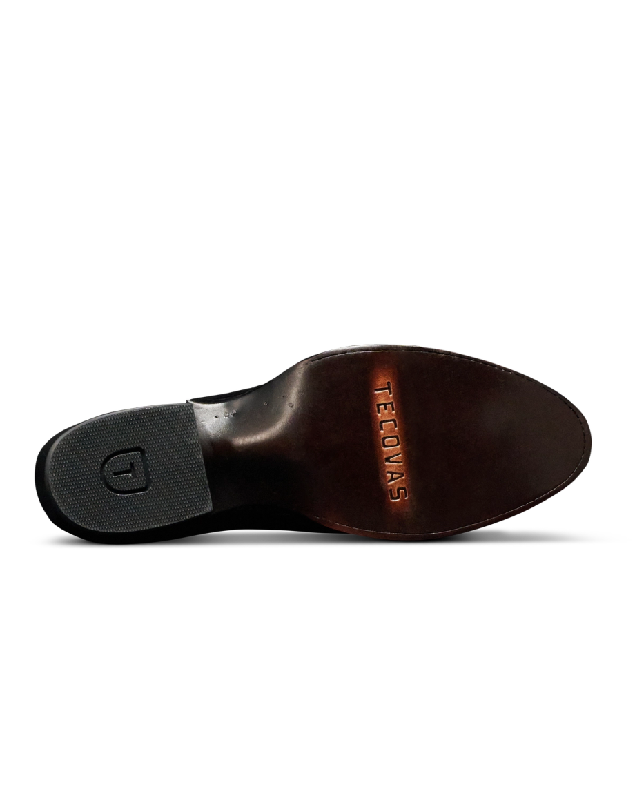 Sole view of The Cooper - Black Cherry on plain background