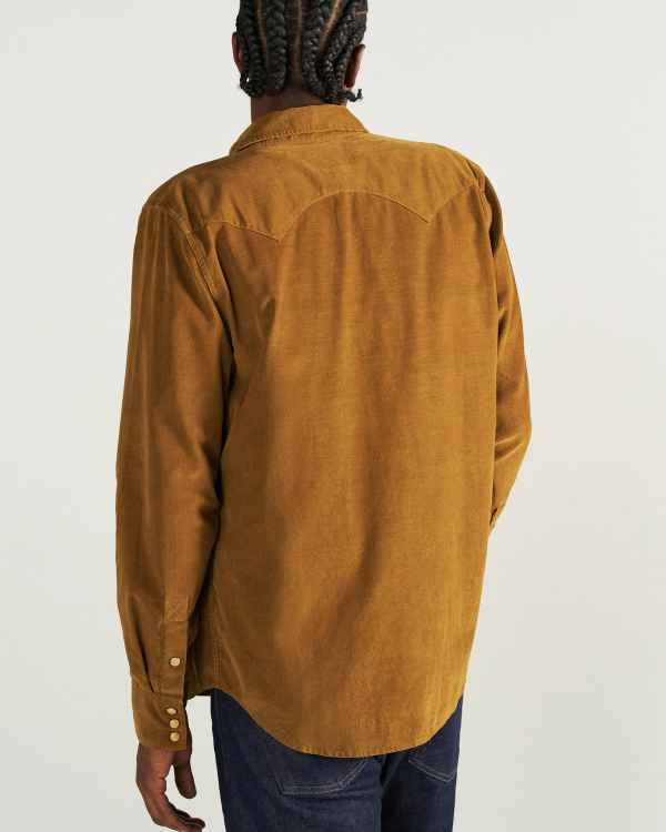 Closeup detail view of Men's Texas Weight Corduroy Pearl Snap - Bronze