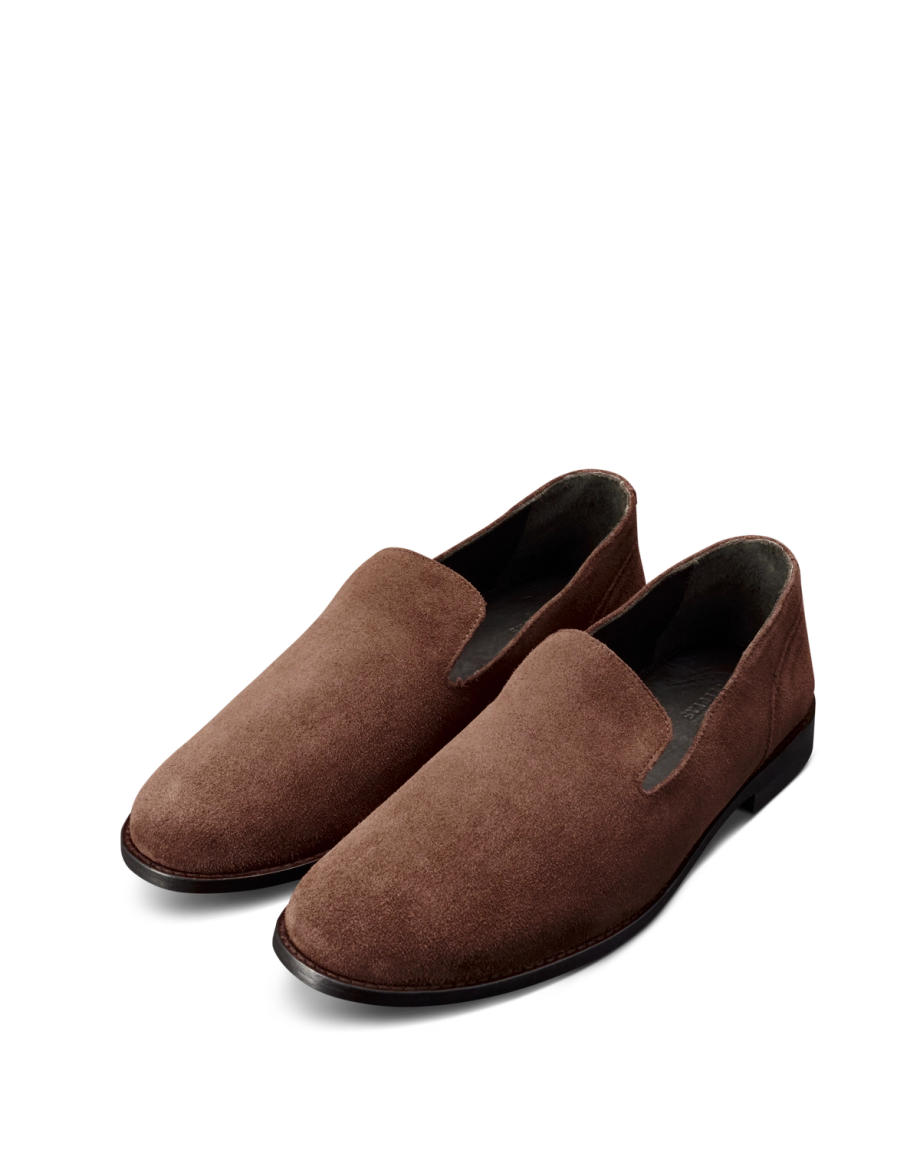 Quarterfront view of The Monterrey - Earth Cowhide on plain background