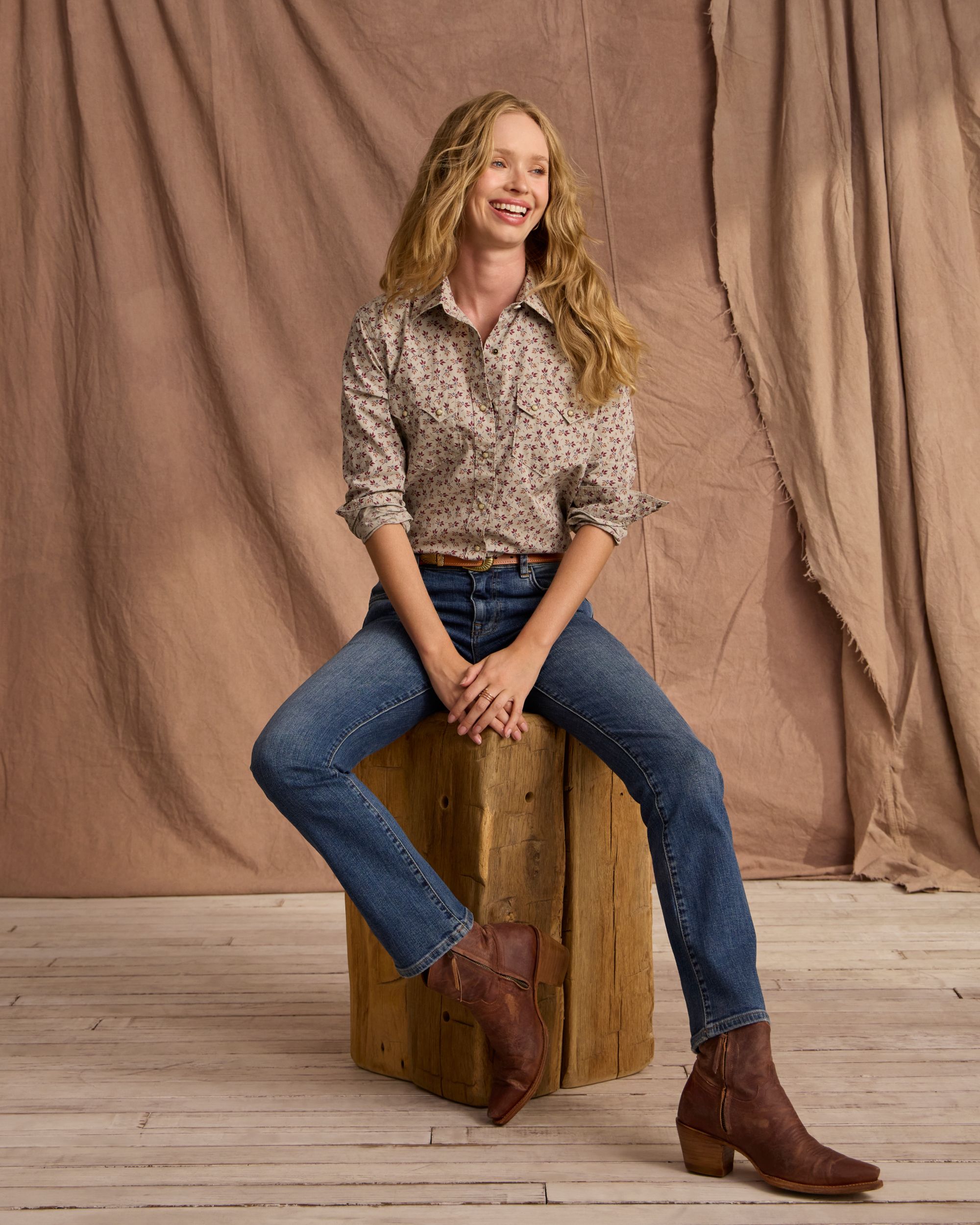 Country western sale women's attire