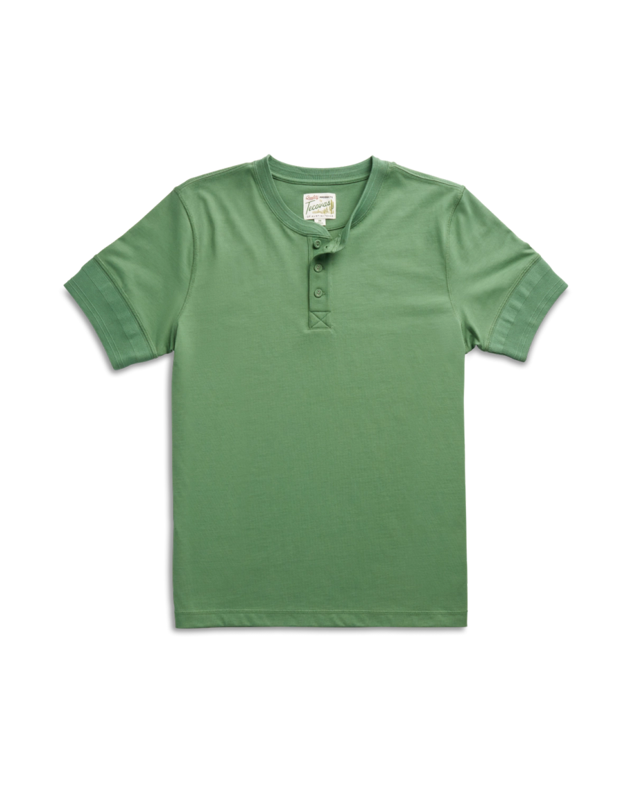 Closeup detail view of Men's Standard Issue Short Sleeve Henley - Green