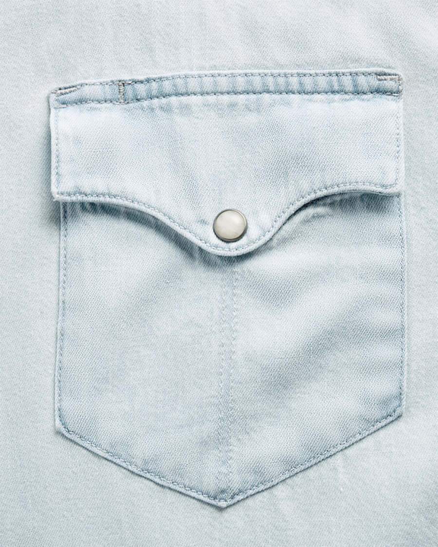 Men's Denim Pearl Snap Shirt - Blue denim | Tecovas