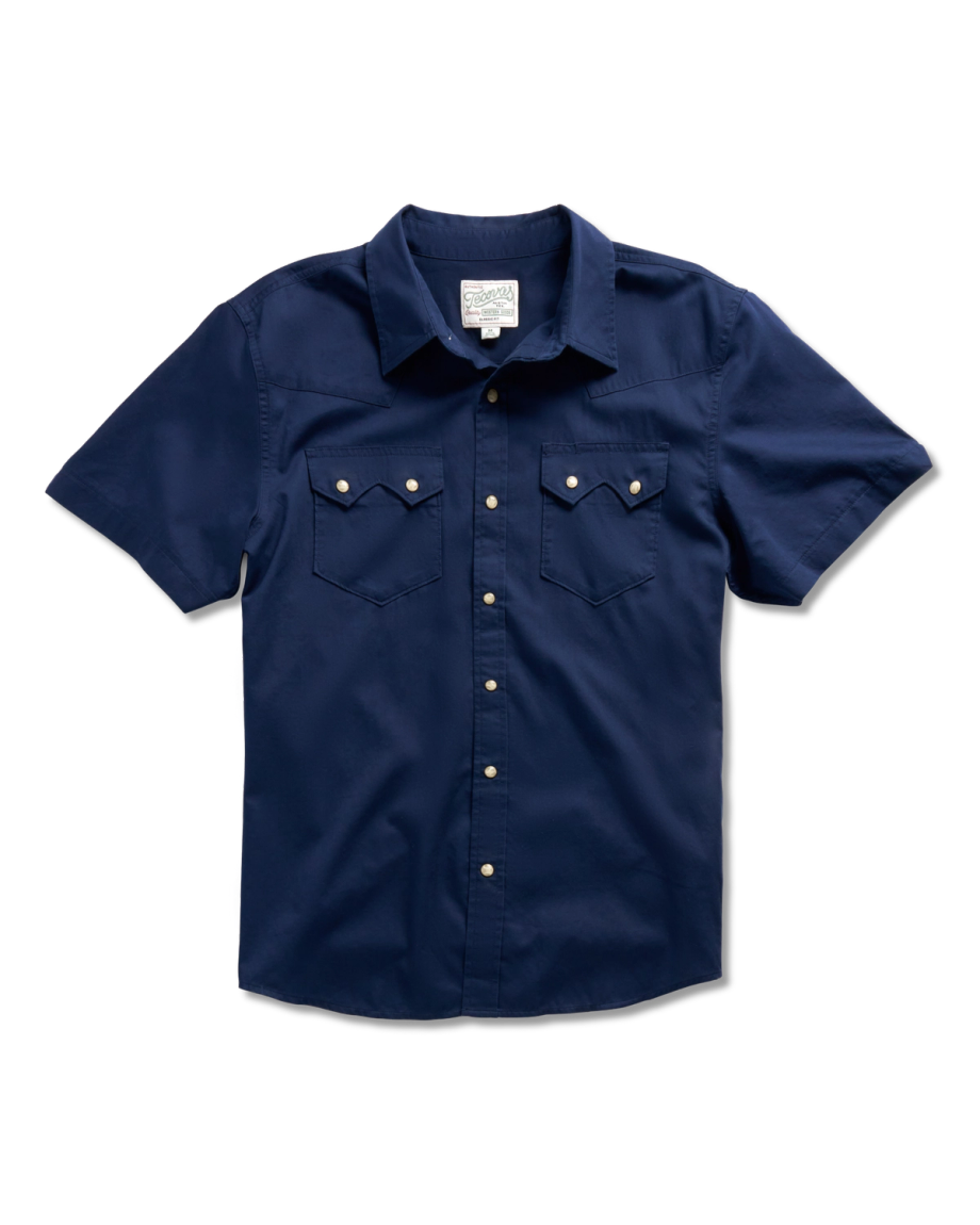 Closeup detail view of Men's Classic Fit Vintage Weight Sawtooth Short Sleeve Pearl Snap - Navy