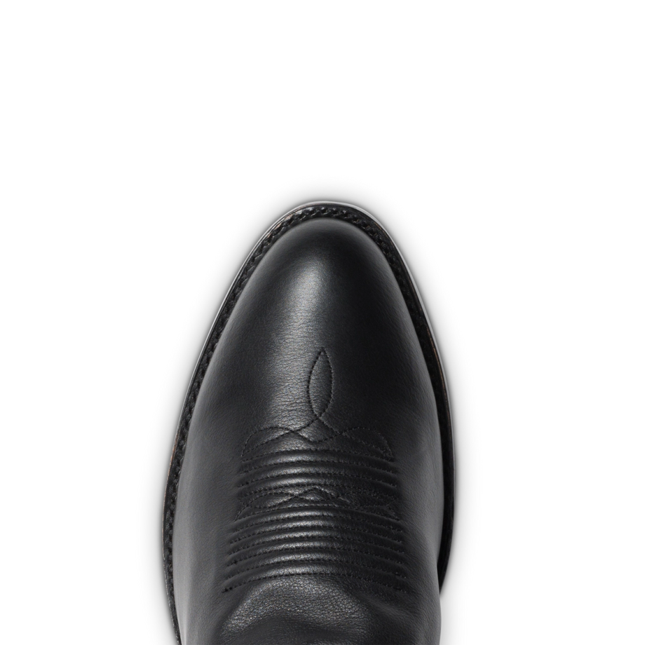 Toe view of The Cartwright - Midnight on plain background