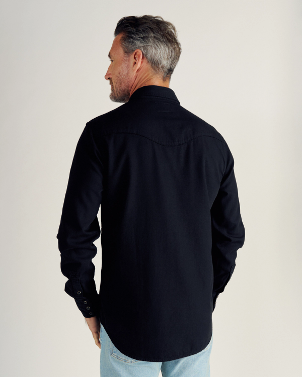 Closeup detail view of Men's Denim Long Sleeve Pearl Snap - Black