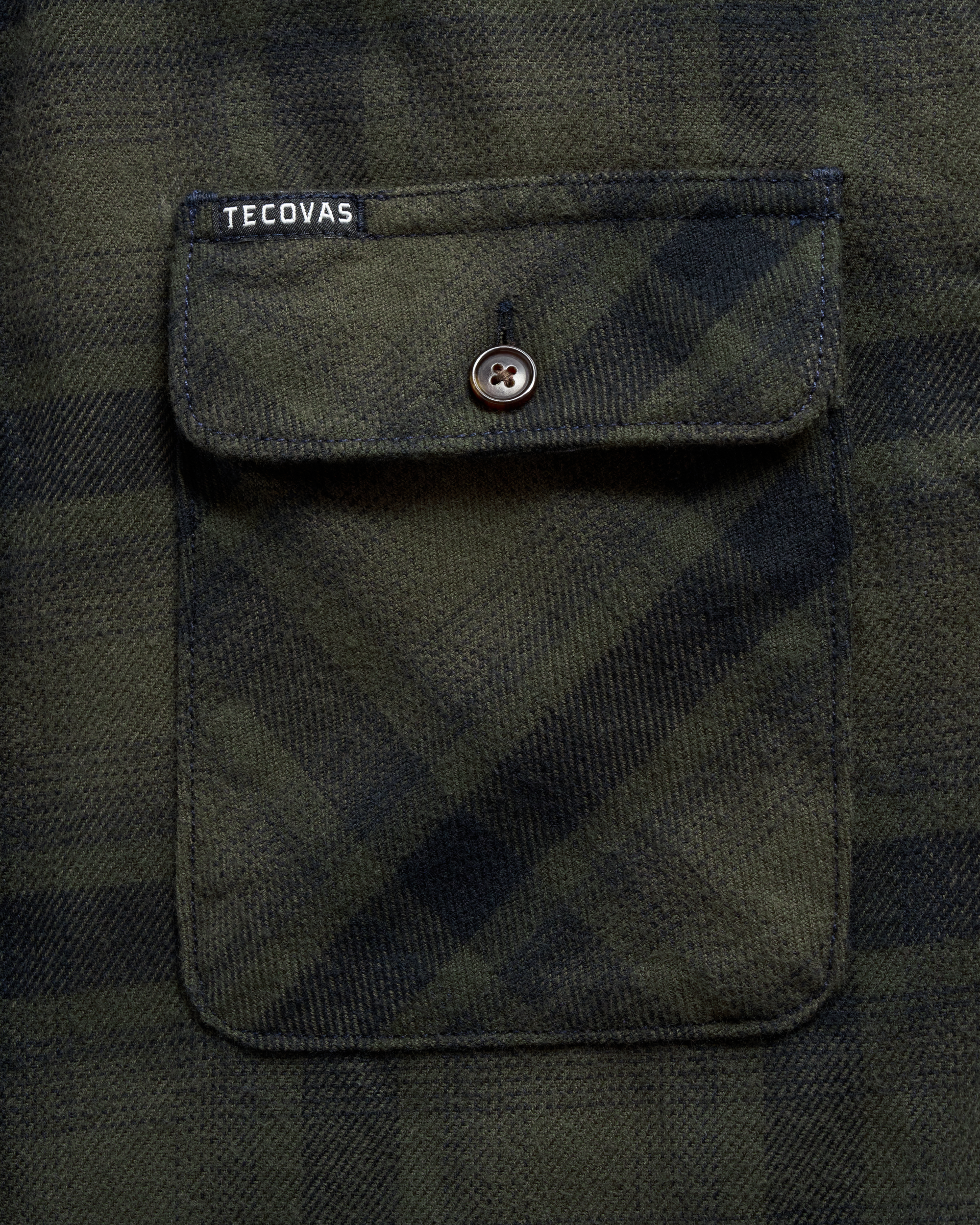 Closeup view of Men's Everyday Flannel LS - Black / Gray