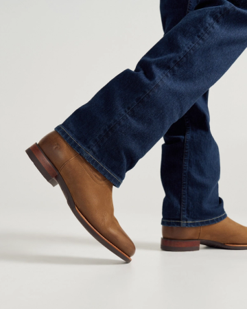 View of The Glen - Light Mesquite Cowhide