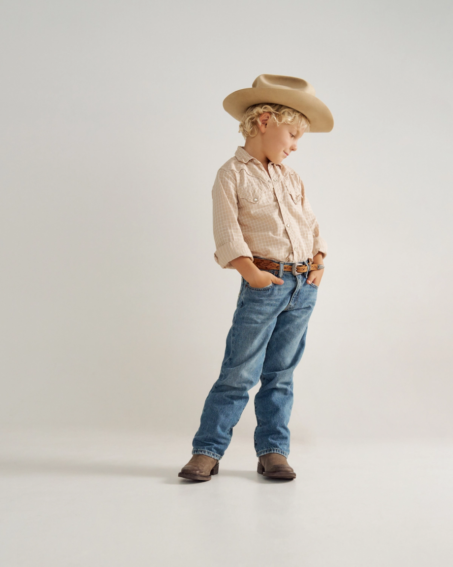 Full view of The Doc Kid - Cafe on model