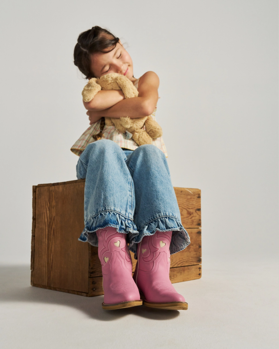 Full view of The Annie Hearts Kid - Wild Rose on model