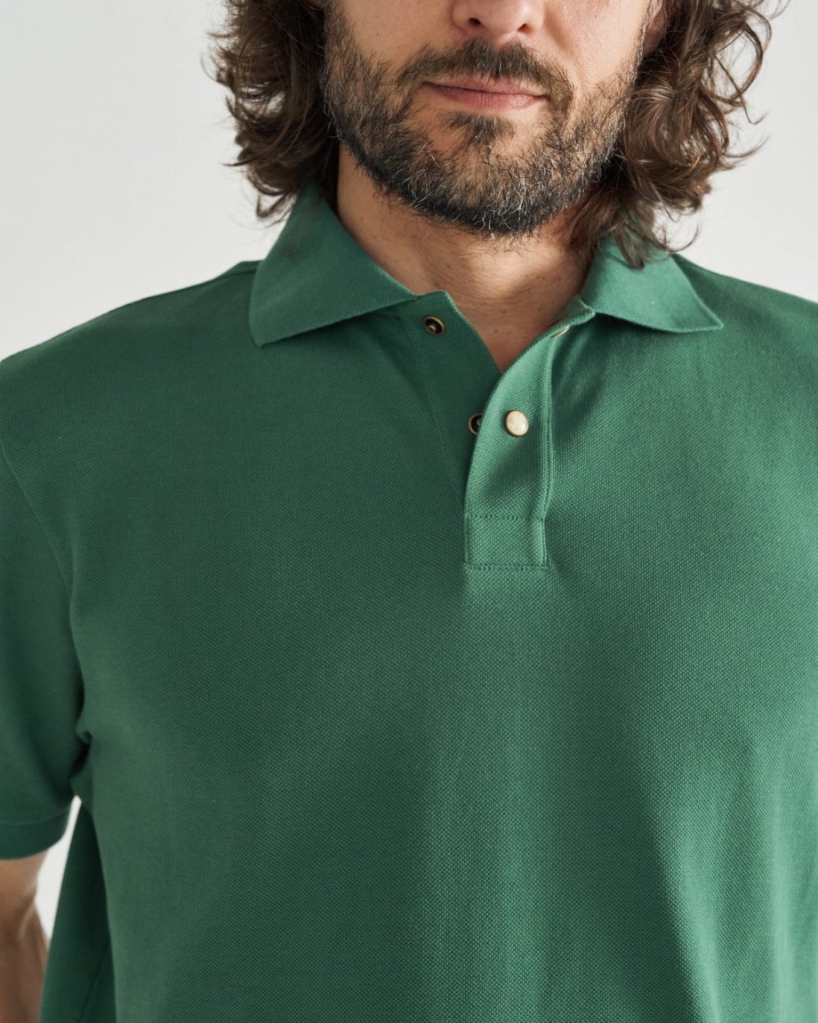 Closeup detail view of Men's Polo Short Sleeve Pearl Snap - Hunter Green