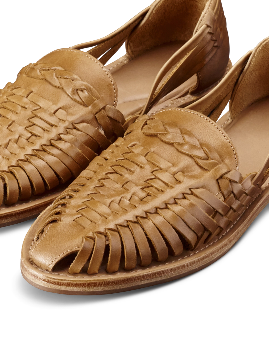 Closeup view of The Maya - Camel Cowhide