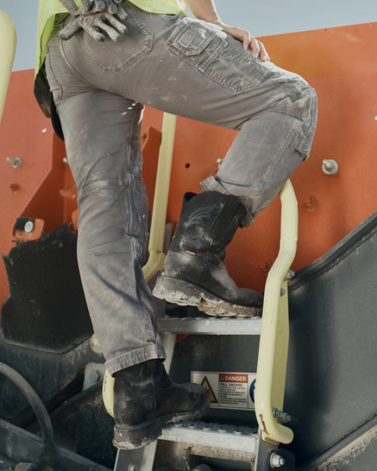 Toe view of The LH WP Round Comp Toe Work Boot - Midnight Cowhide on plain background