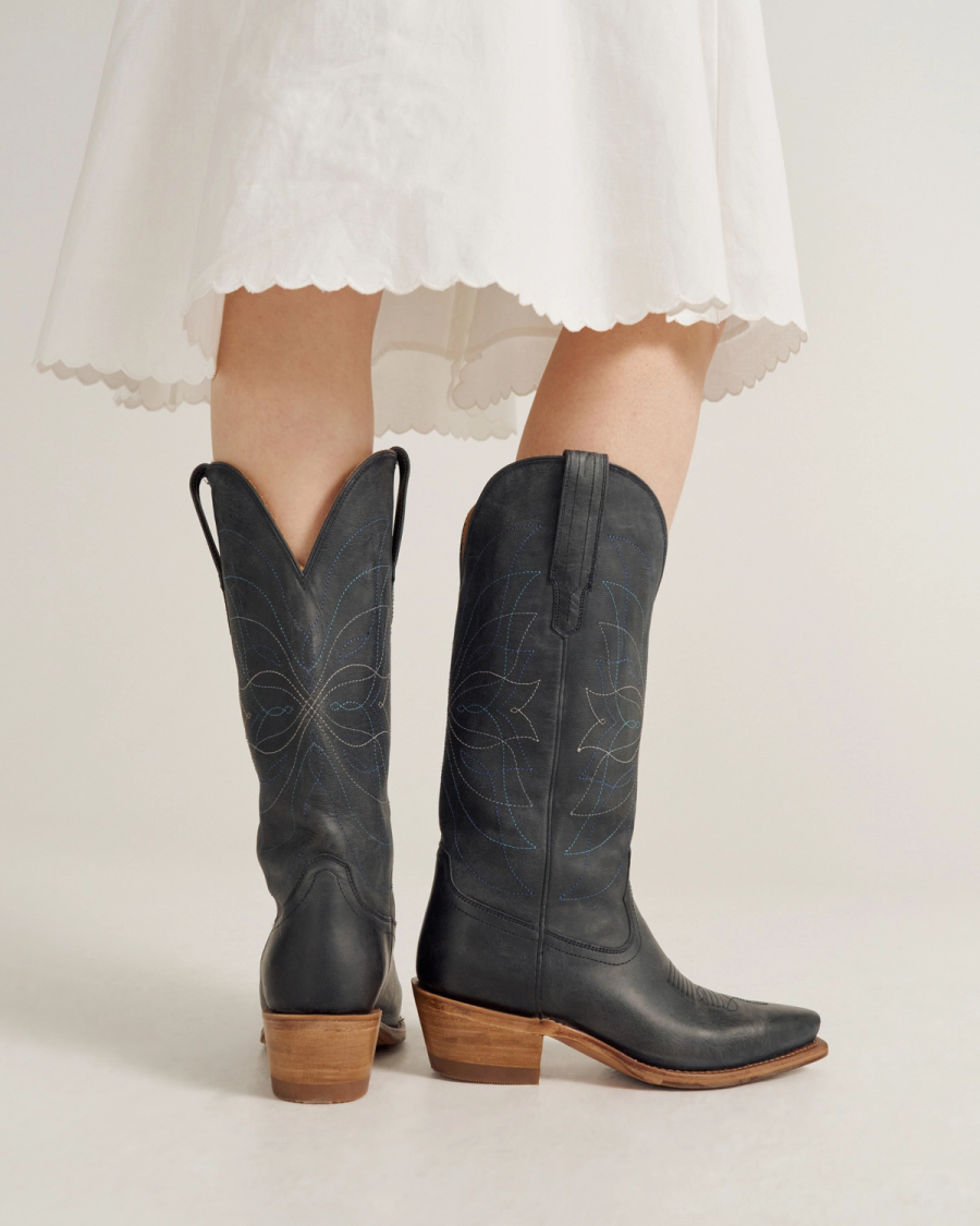The Annie Snip Toe Cowgirl Boot - Blue goat | Tecovas