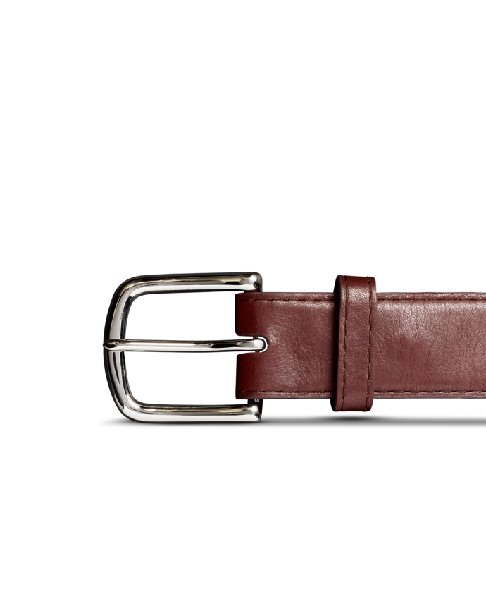 Front view of Men's Cowhide Belt II - Hazelnut on plain background